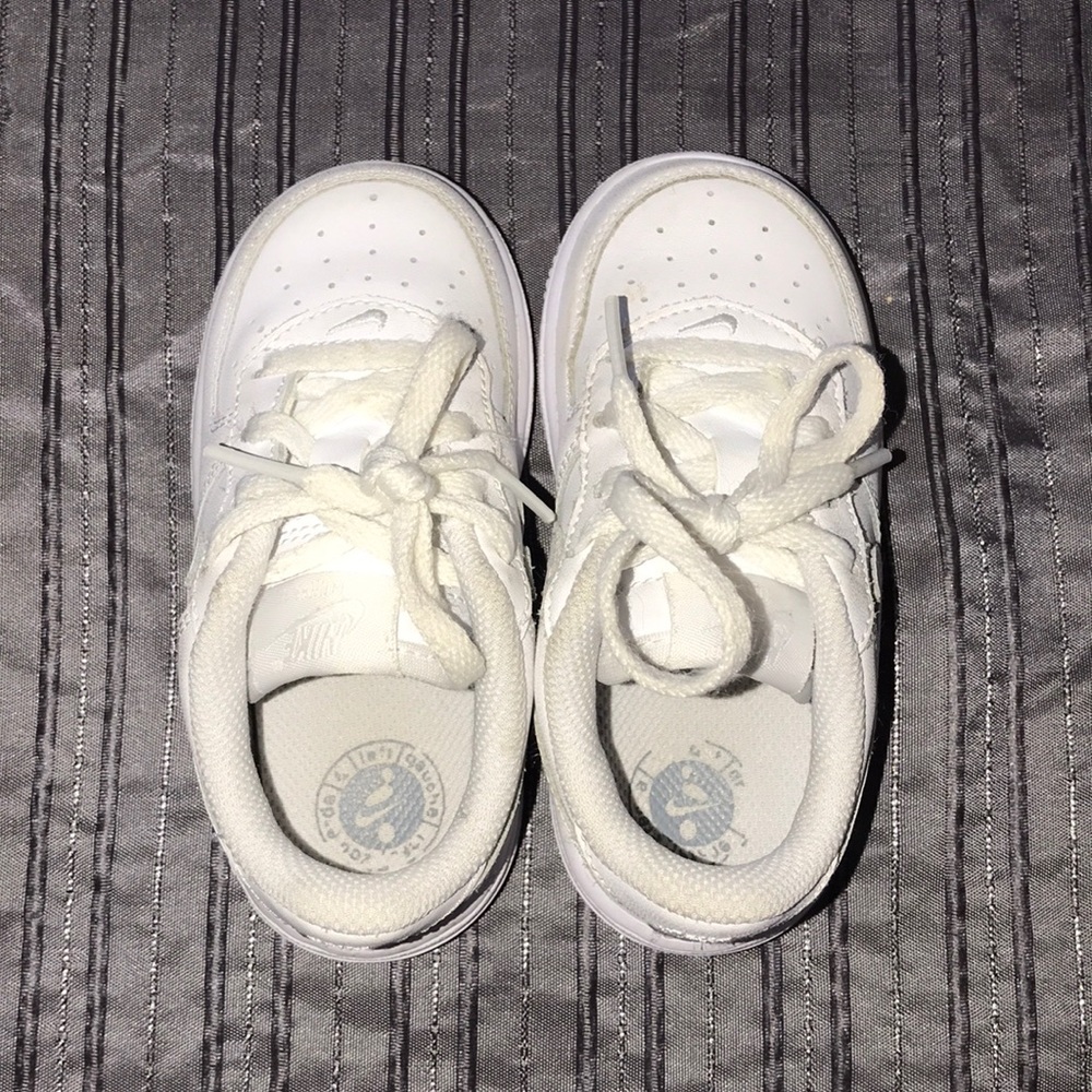 TODDLER NIKE AIR FORCES